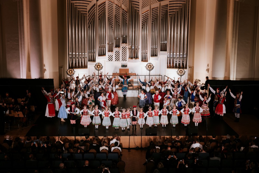 Jublileuszowy Koncert Zespołu Pieśni i Tańca ` Ziemia Lisiecka`