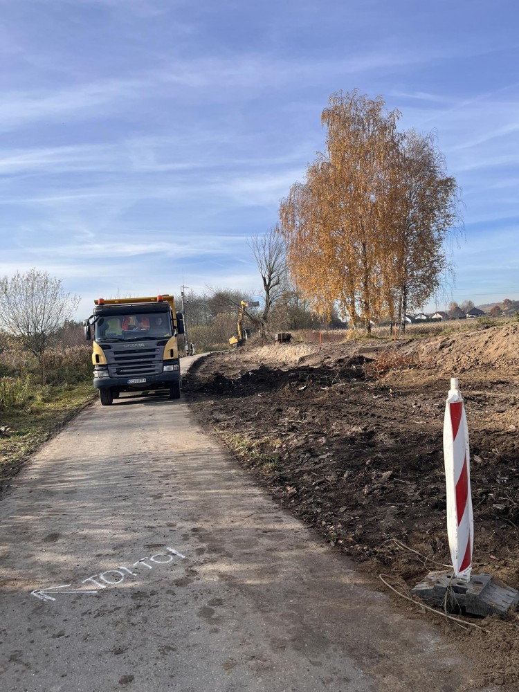Gmina Liszki realizuje inwestycję drogową w Mnikowie!